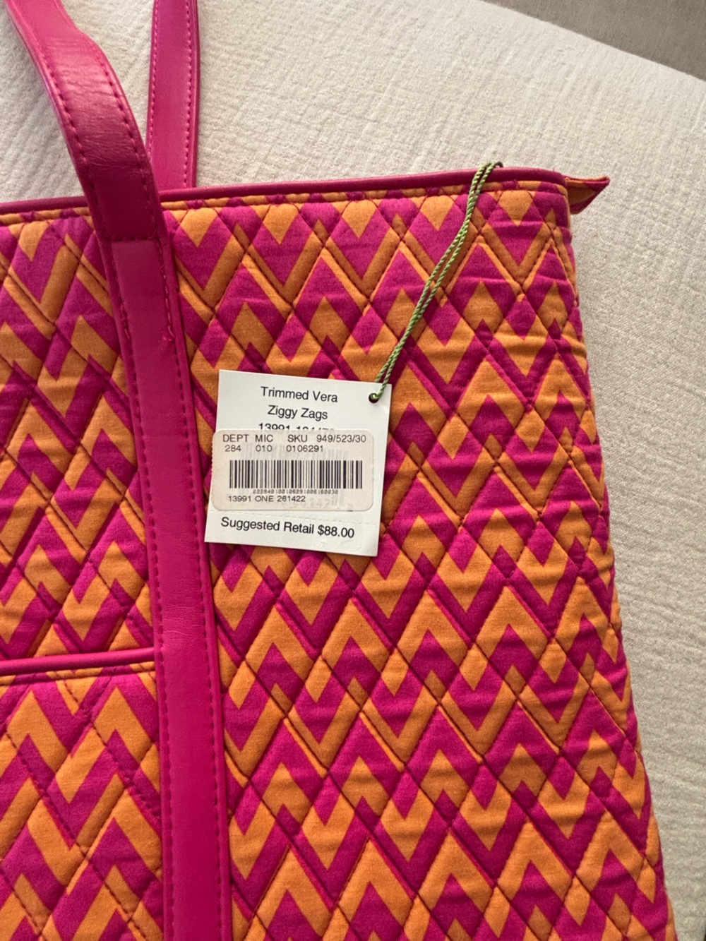 Vera Bradley Quilted Chevron Ziggy Zags Pink & Orange Tote Bag New with Tags - Picture 2 of 4